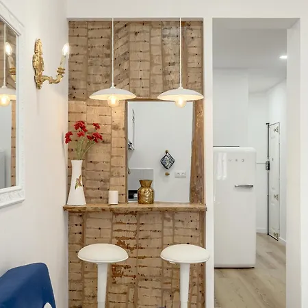Bairro Alto Stylish Ii By Homing